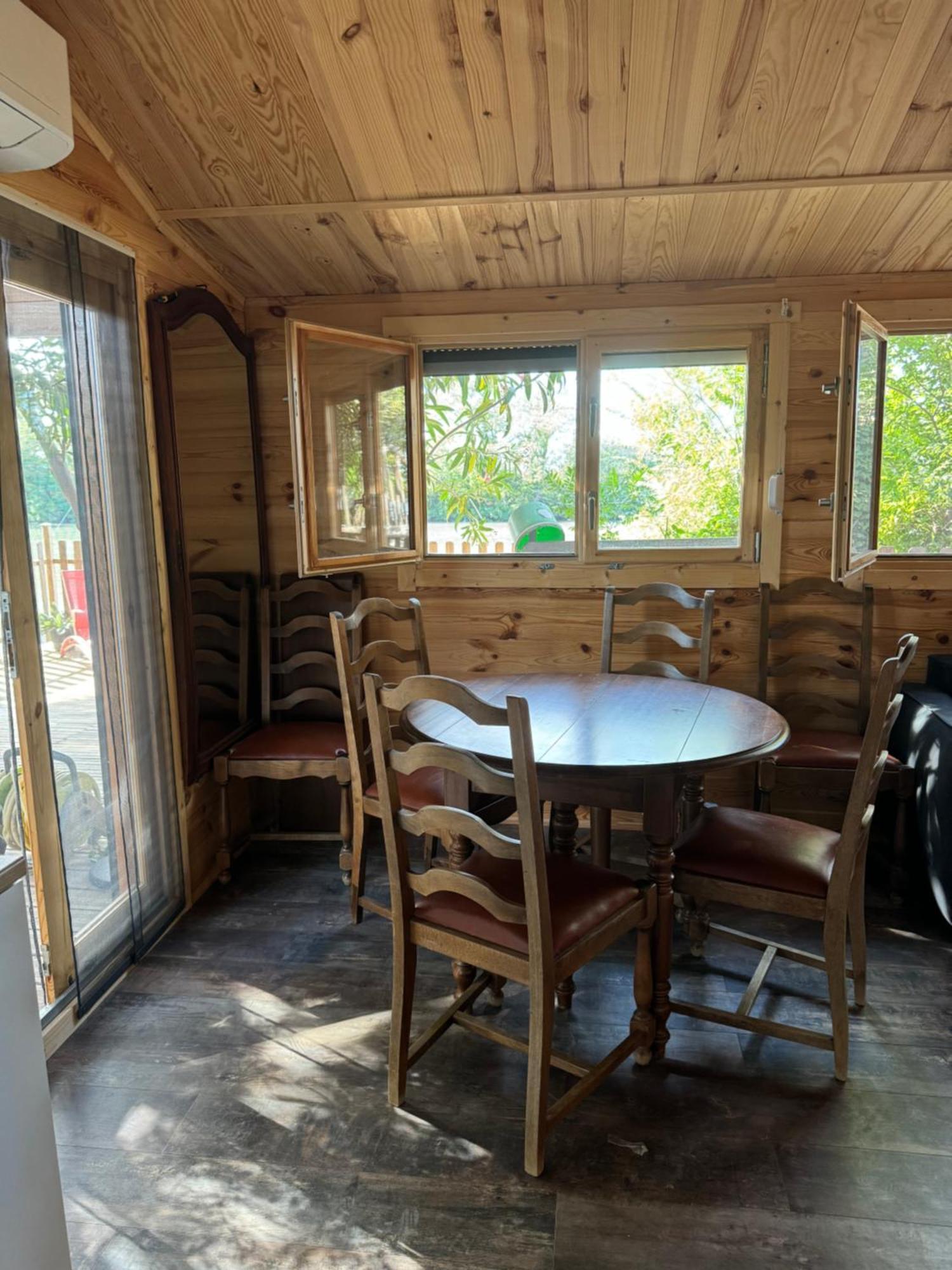 Cabanon Au Bord Du Petit Rhone * Sylvéréal