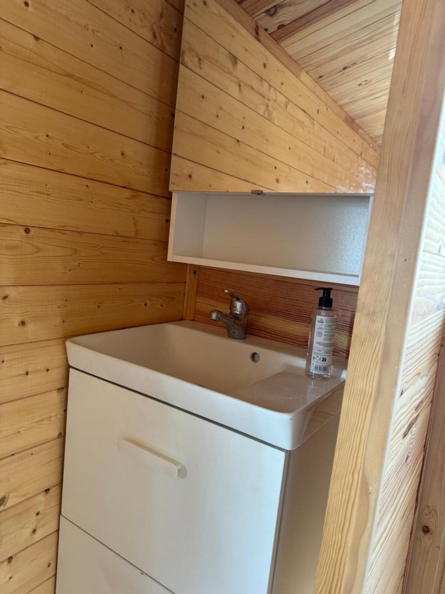 Cabanon Au Bord Du Petit Rhone Sylvéréal